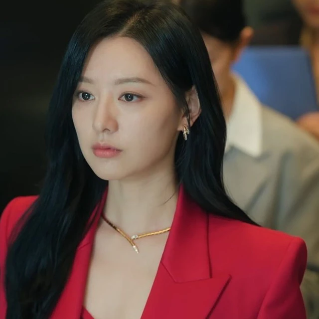 queen of tears-kim ji won