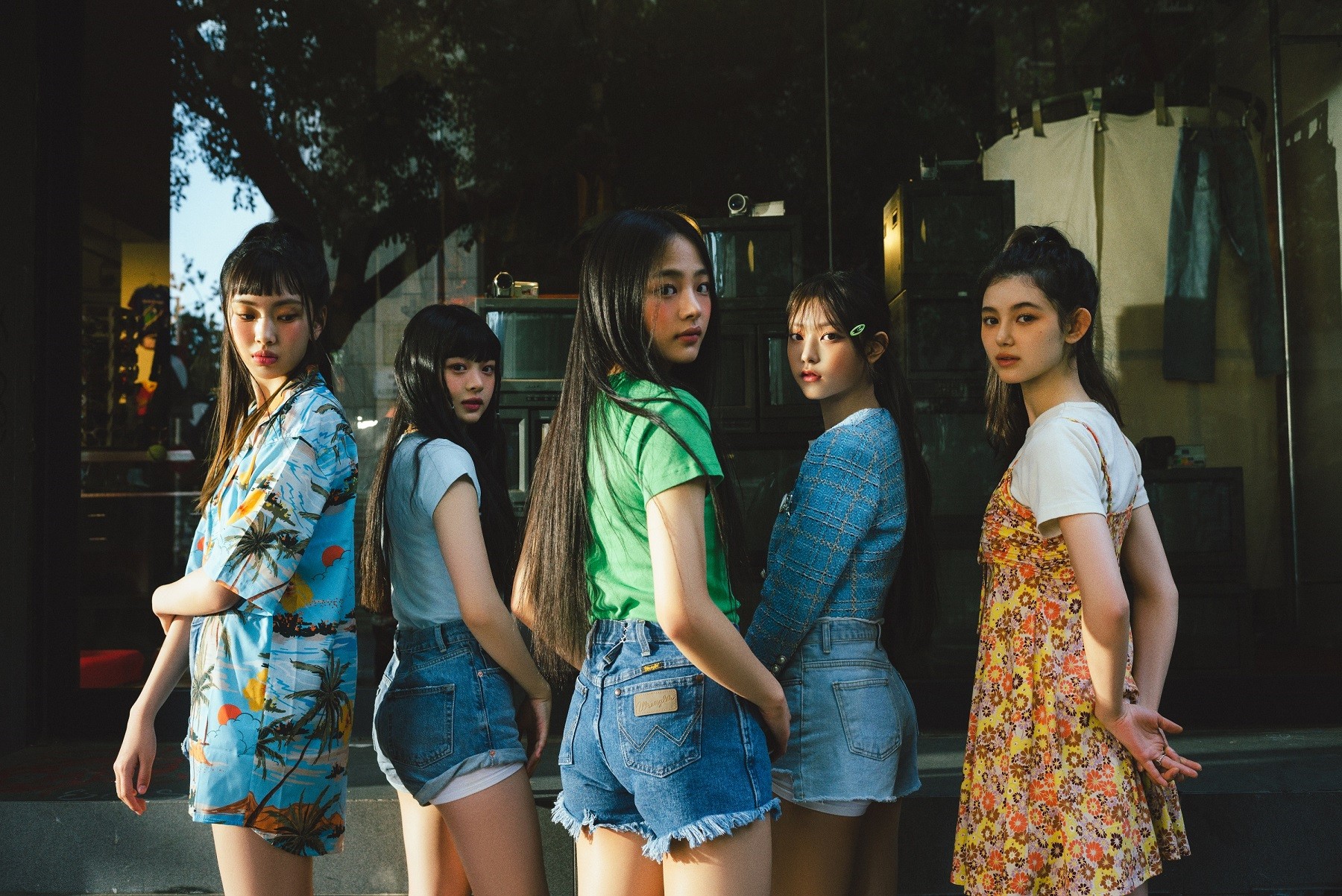 newjeans thumbnail