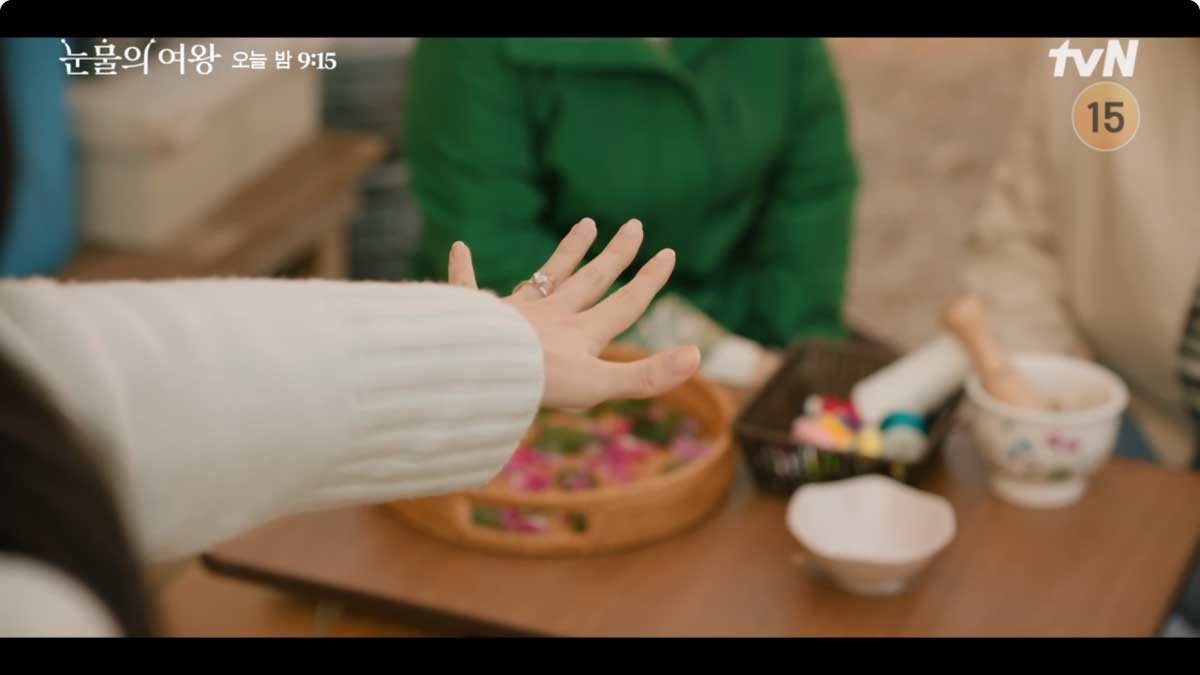 kim ji won queen of tears
