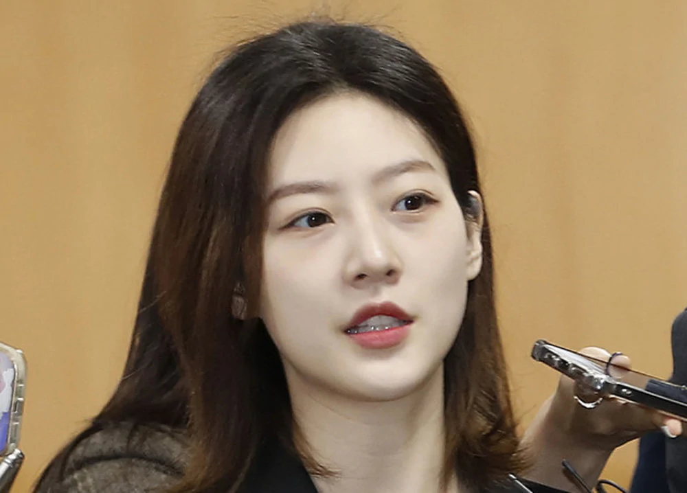 kim sae ron