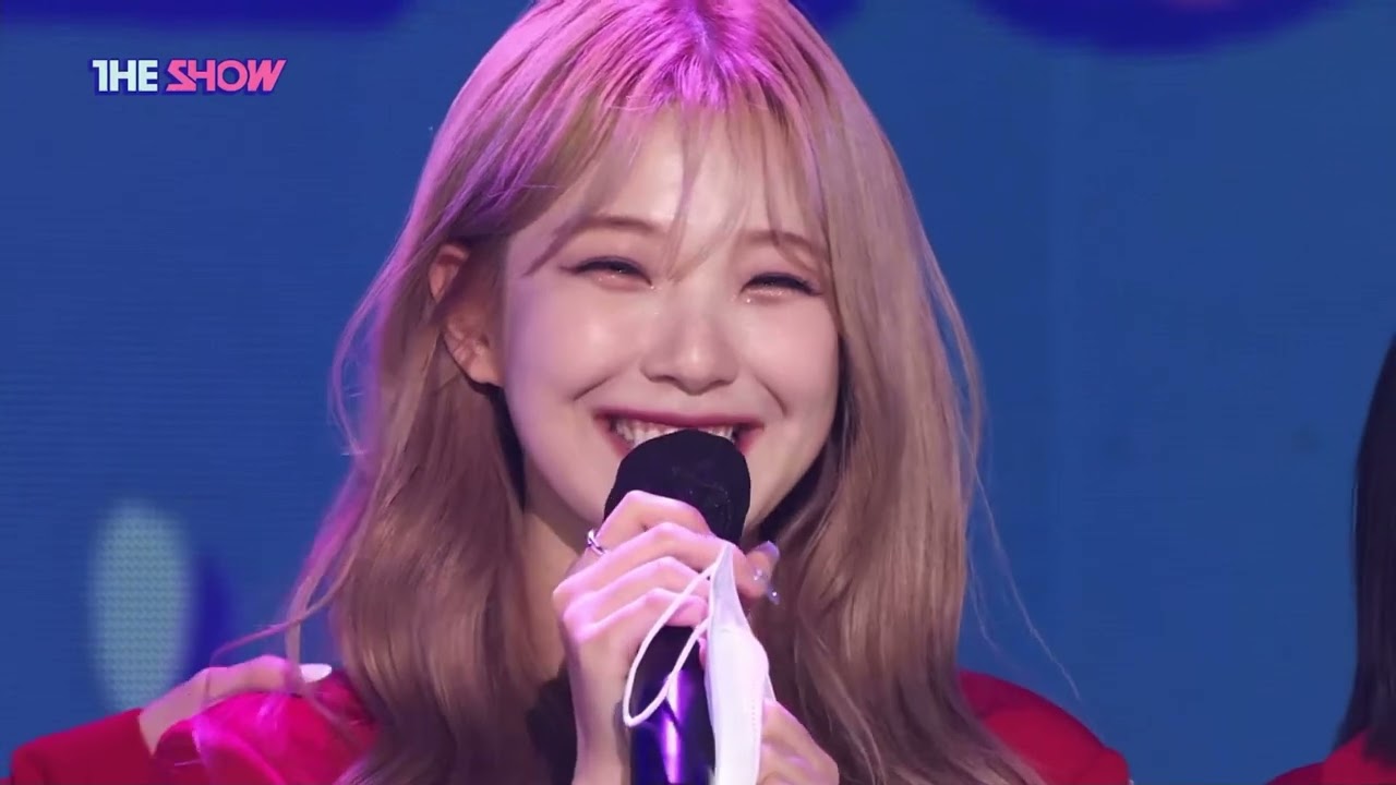 Fromis 9