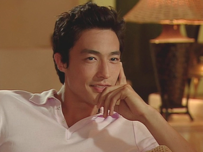Daniel Henney