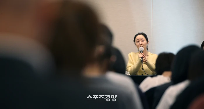minhee jin thumbnail