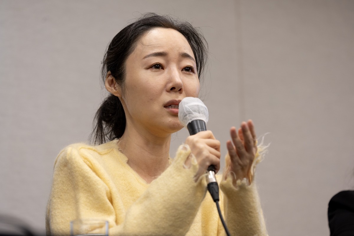 min hee jin