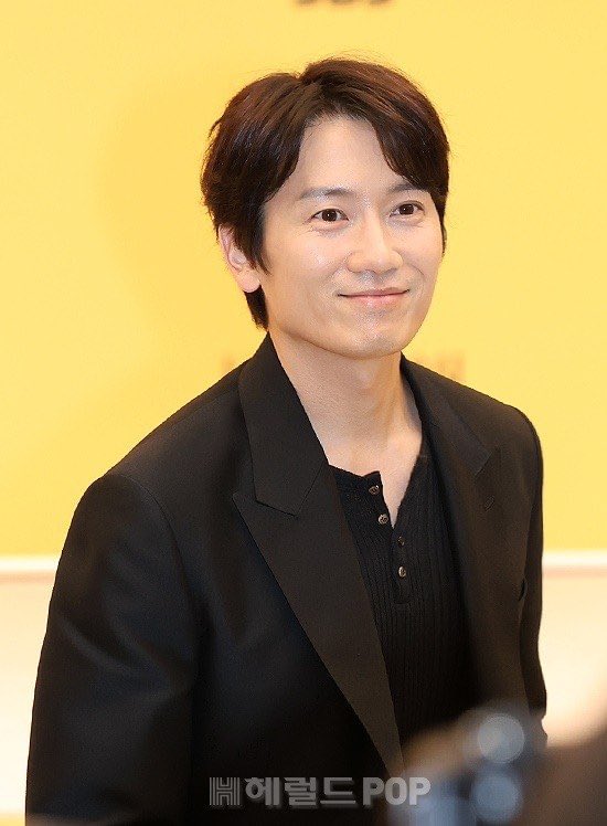 jisung connection