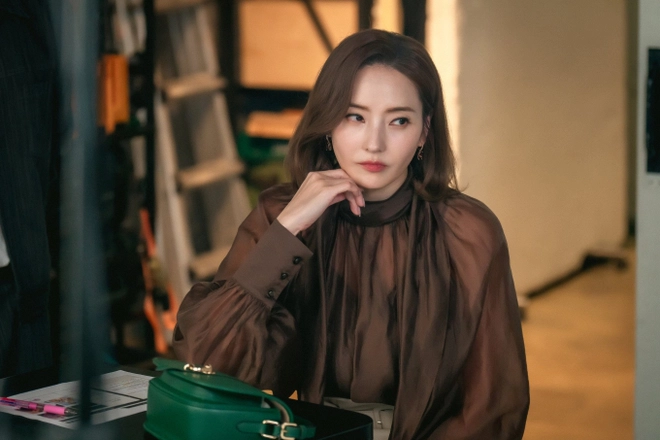 Han Chae Young