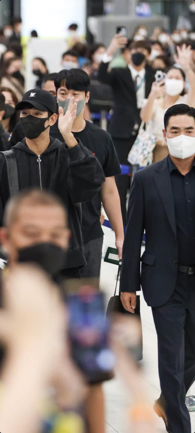 kim soo hyun bodyguard