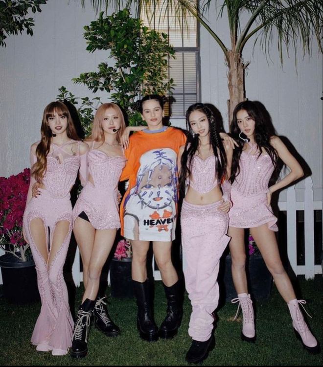 blackpink rosalia