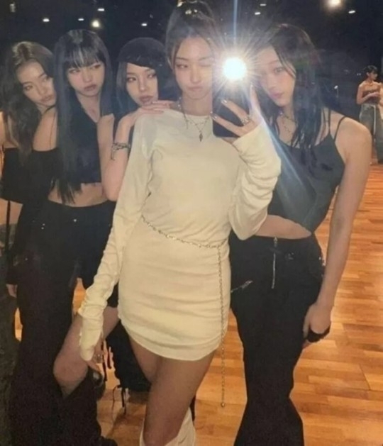 Moon Seo-yoon-lee myung hee