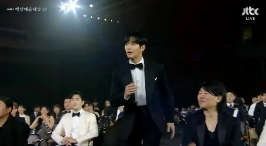 baeksang arts awards-kim soo hyun