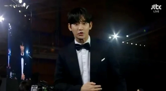 baeksang arts awards-kim soo hyun