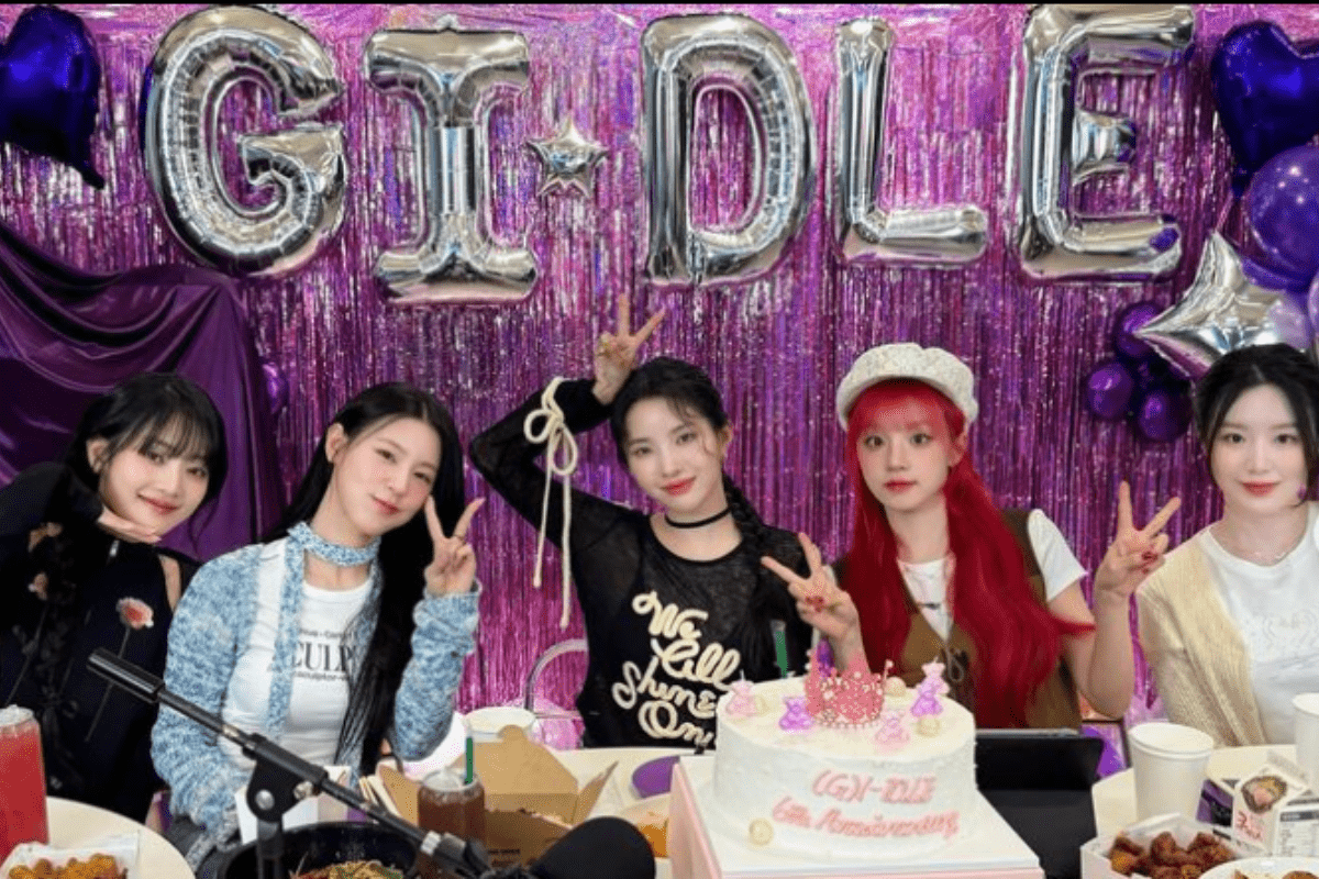 (g)i dle thumbnail