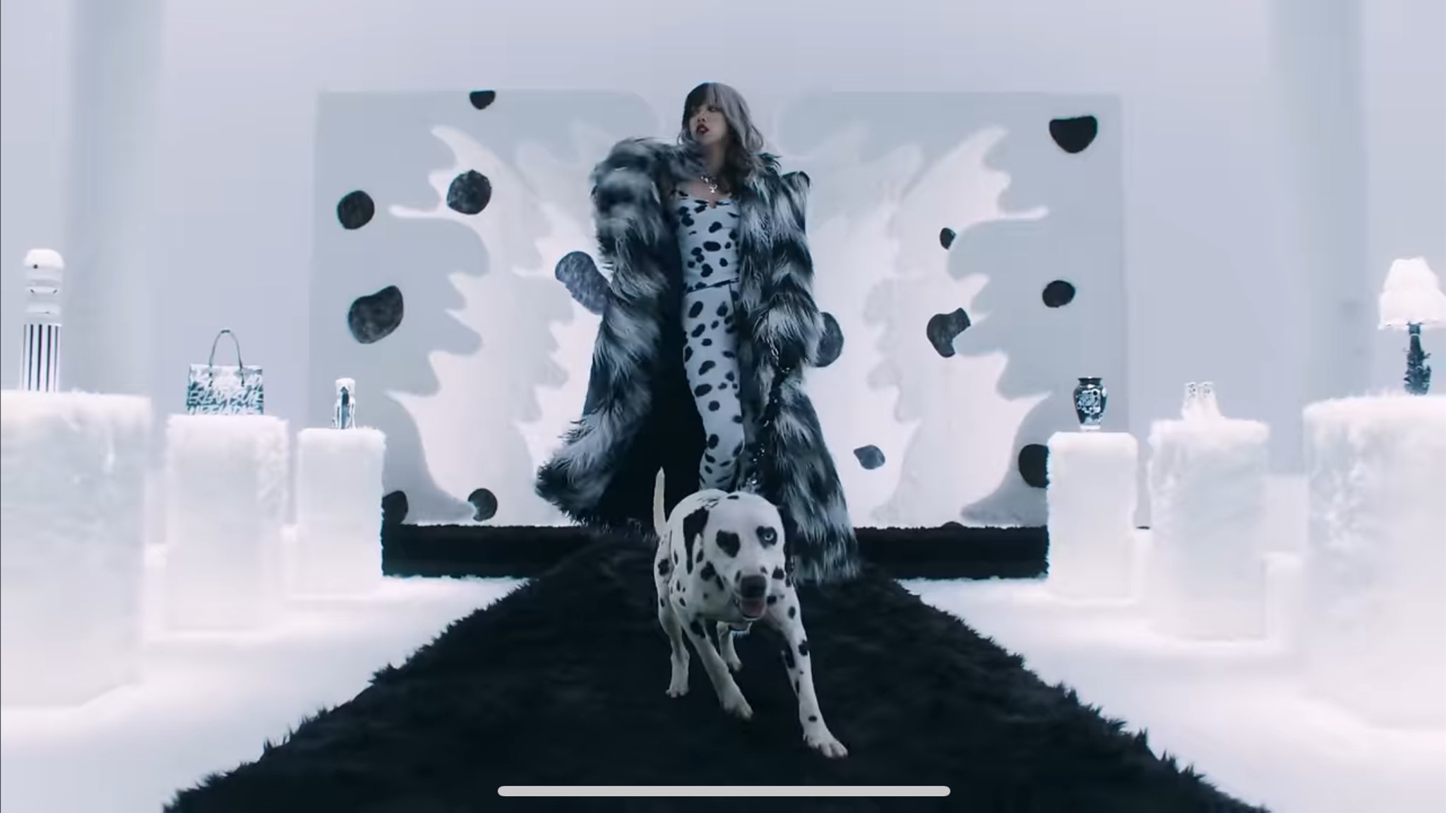 (g)i-dle-cruella
