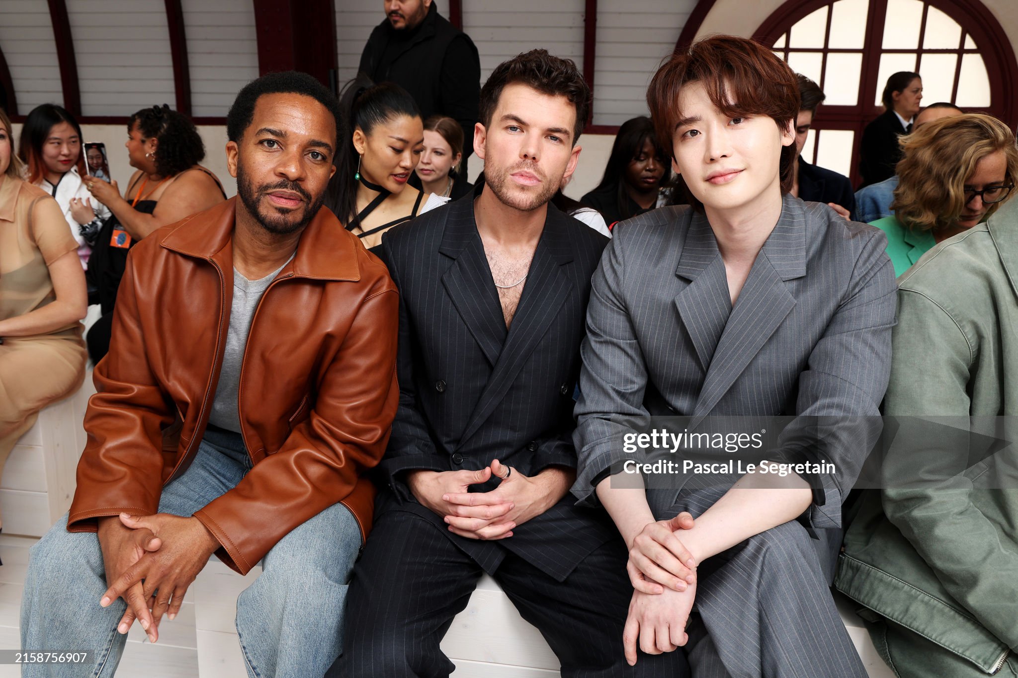lee jong suk luke newton