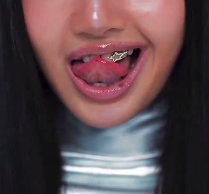 lisa blackpink
