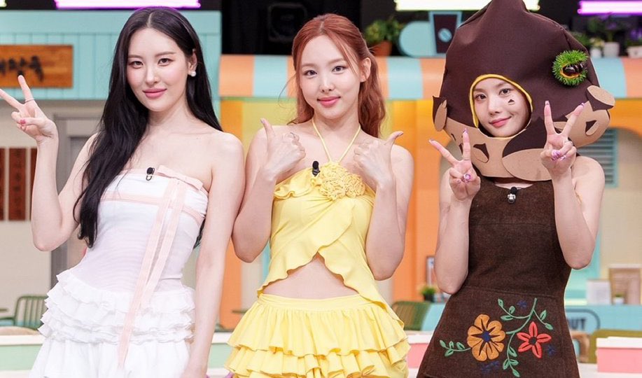 nayeon-kwon eunbi-sunmi