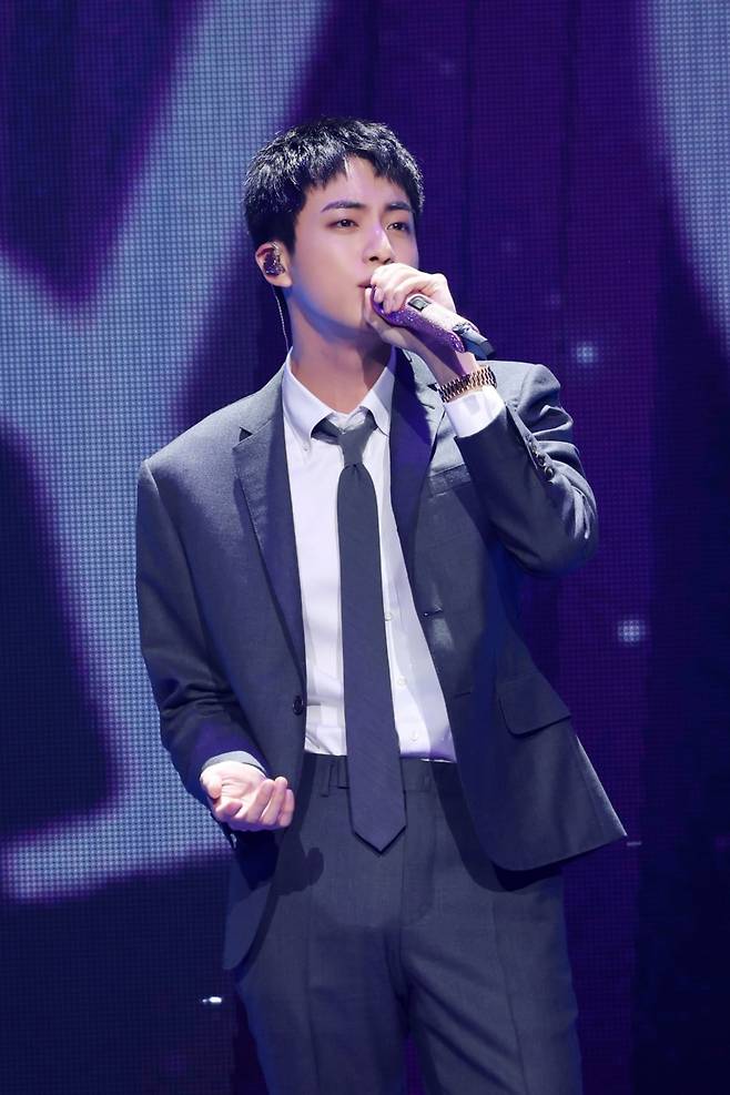 jin bts