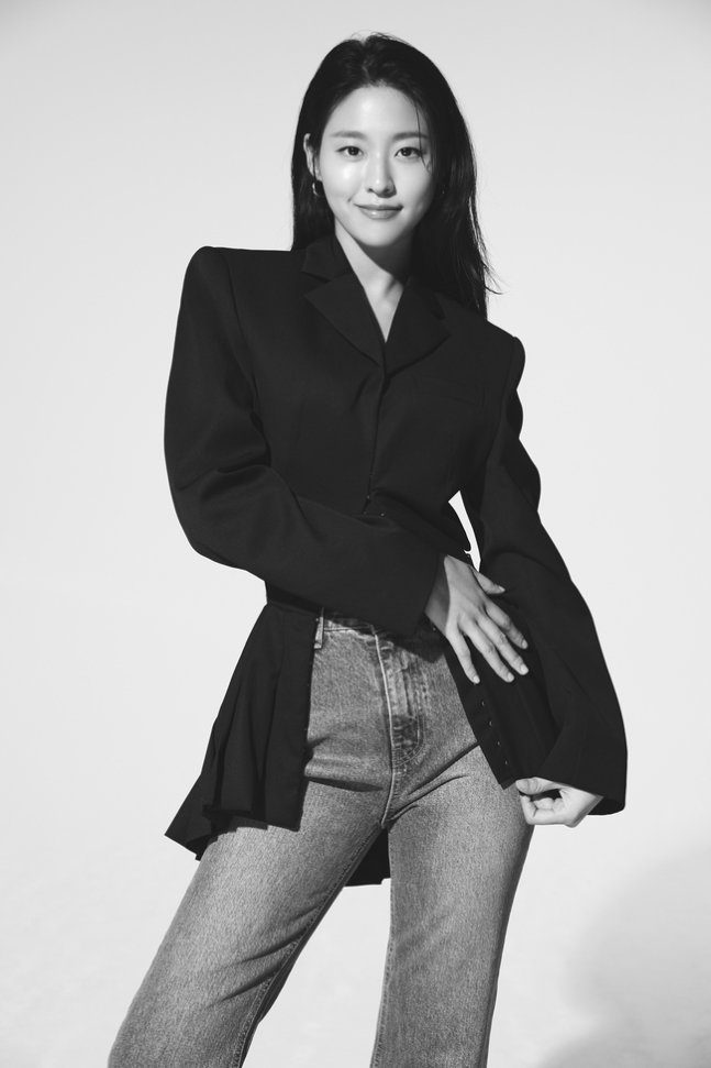 seolhyun