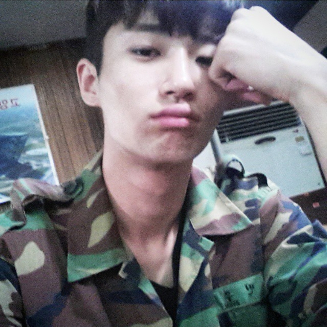 byun woo seok military