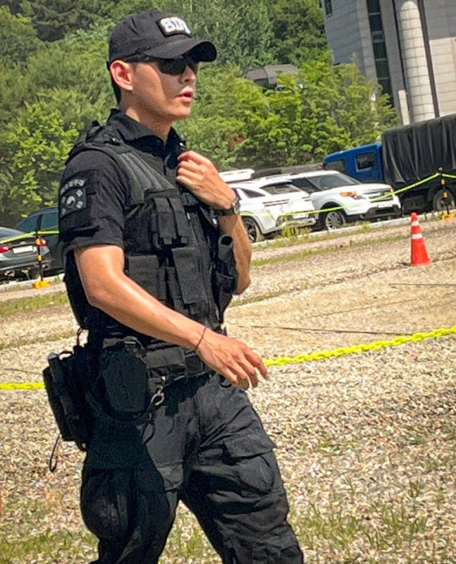 bts v-military