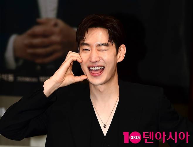 lee je hoon