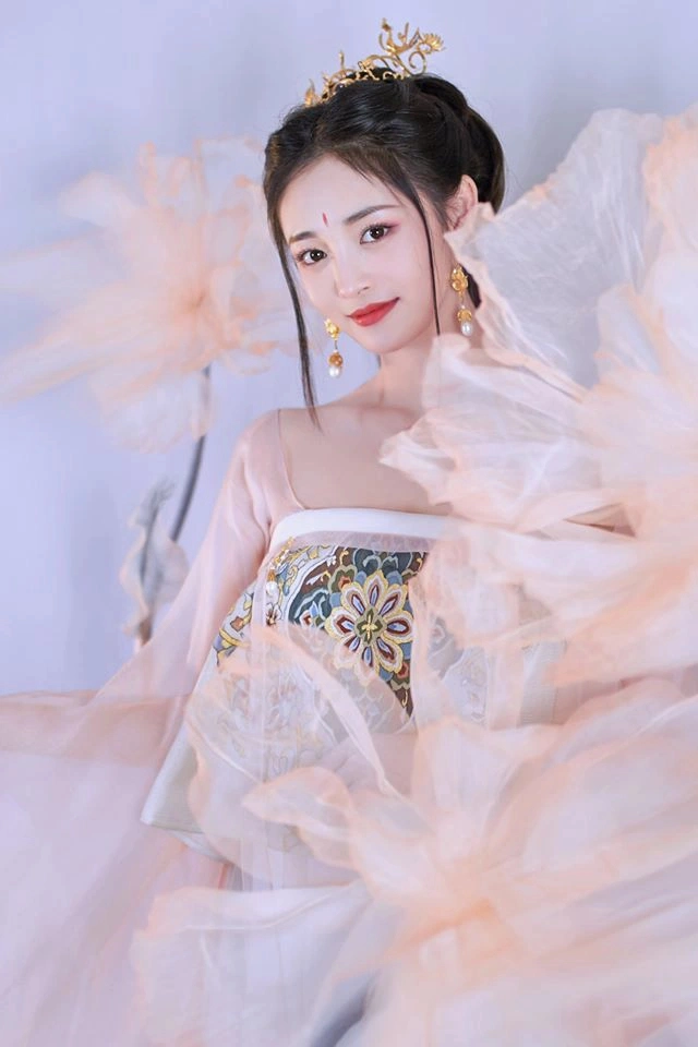 Zhou jieqiong