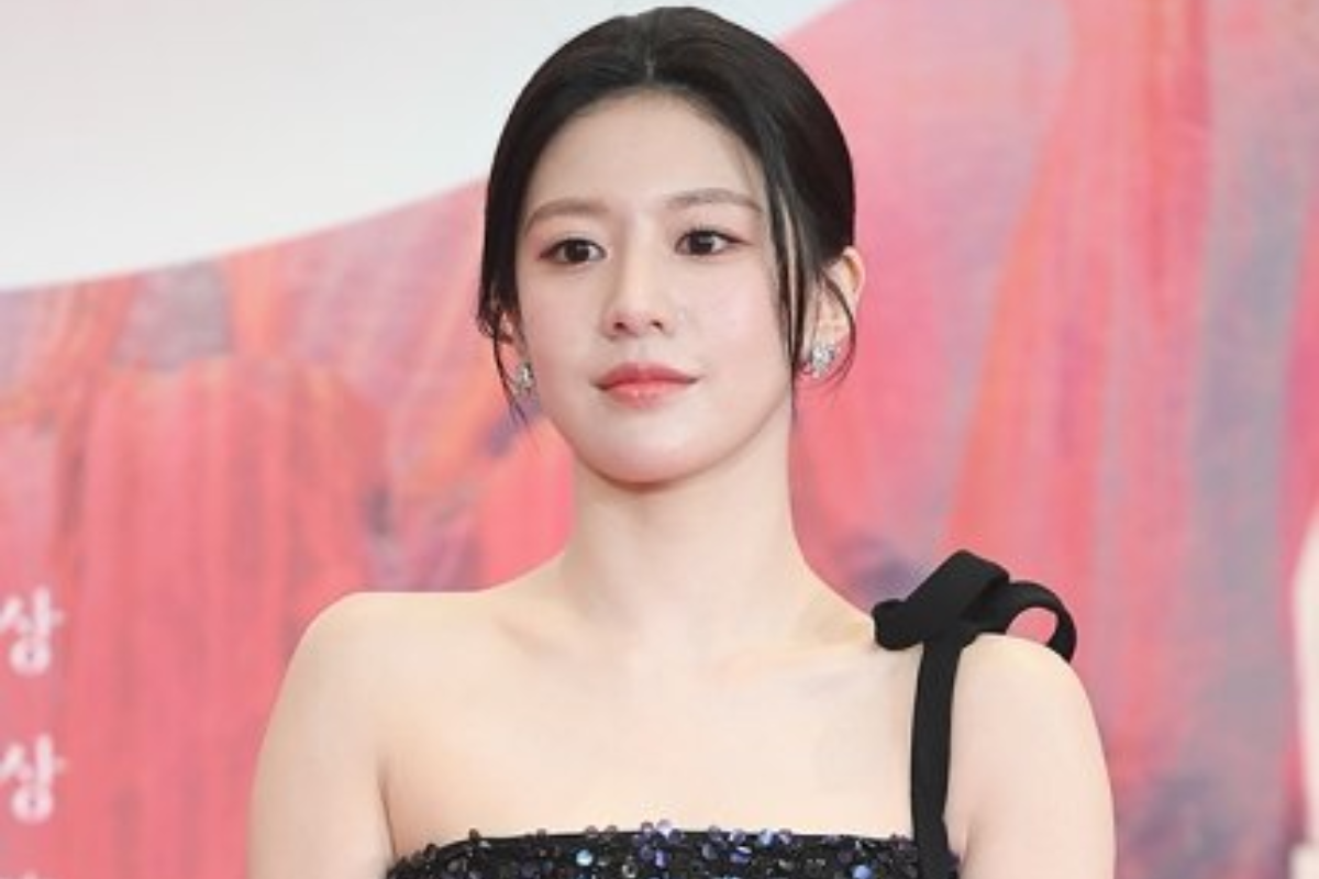 go yoon jung thumbnail