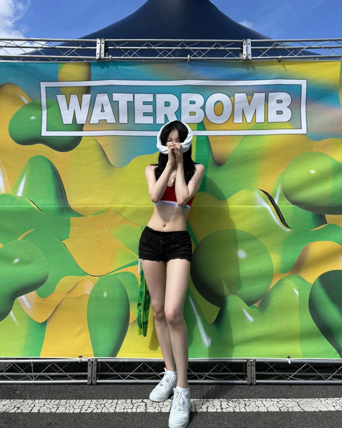 lee chaeyeon water bomb