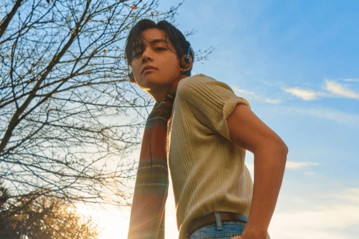 bts v thumbnail