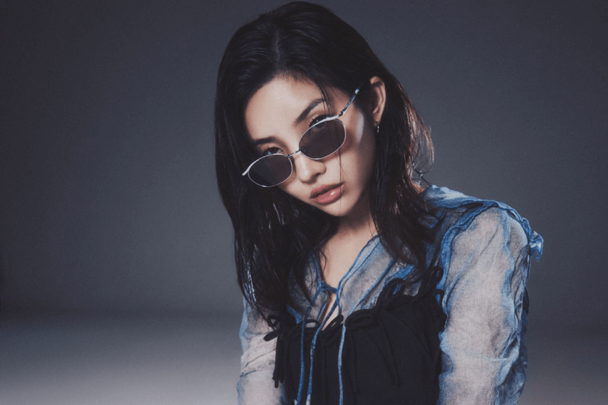 soyeon thumbnail