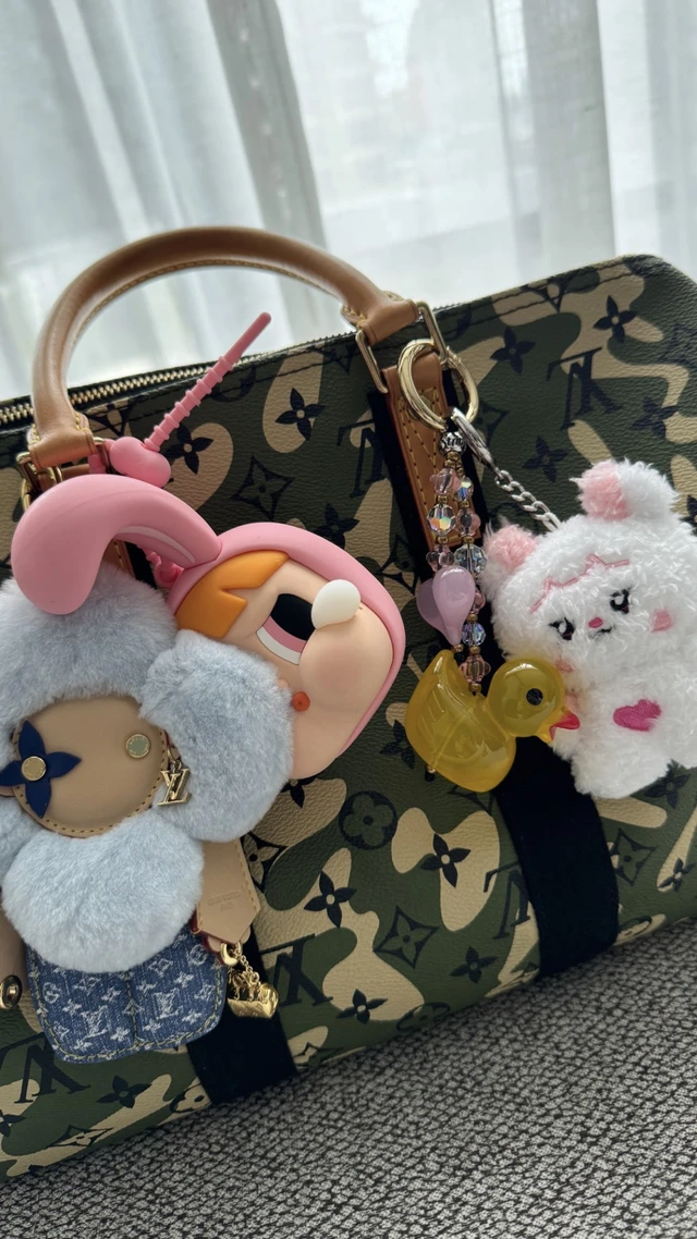 Vivienne Fashionista -lisa blackpink