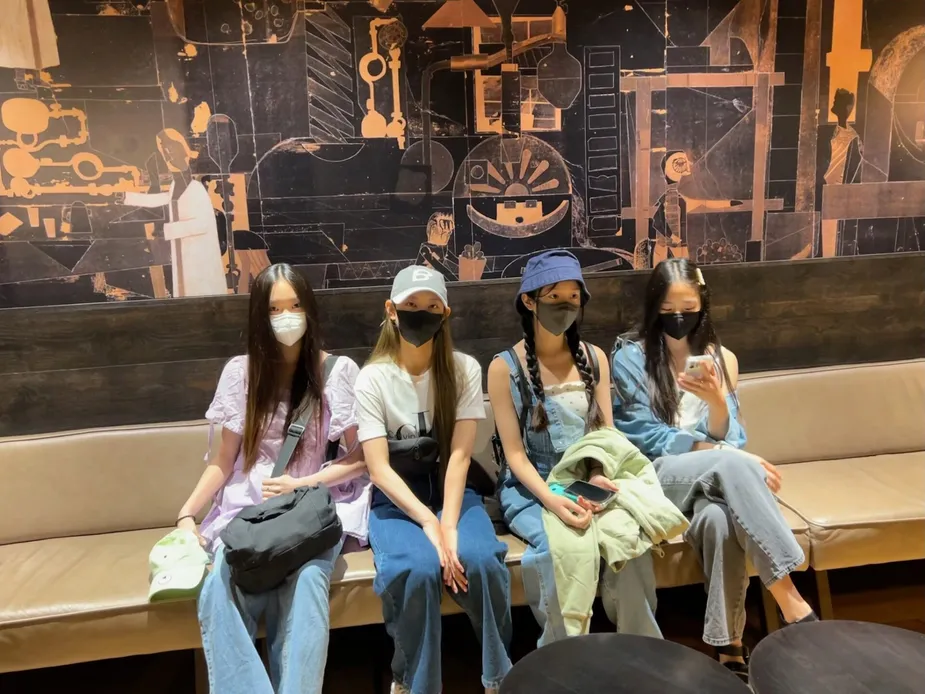 newjeans