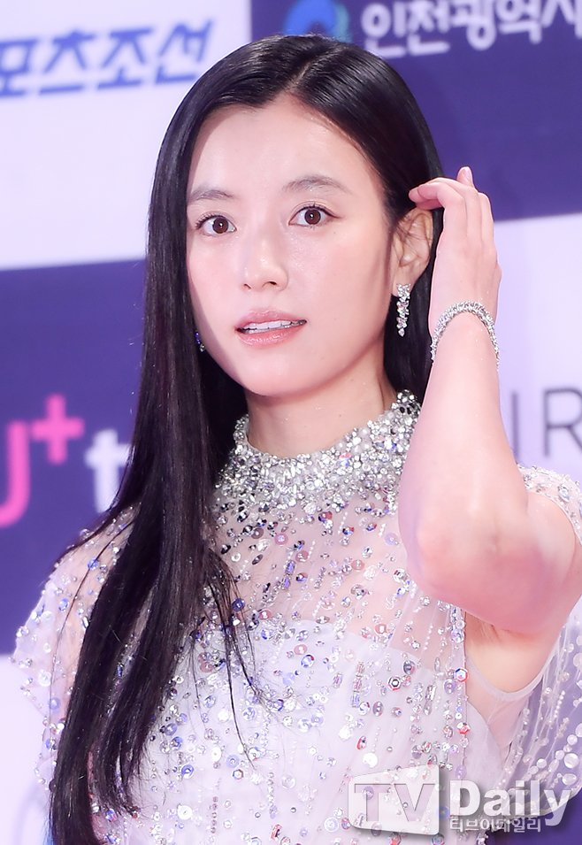 Han Hyo Joo