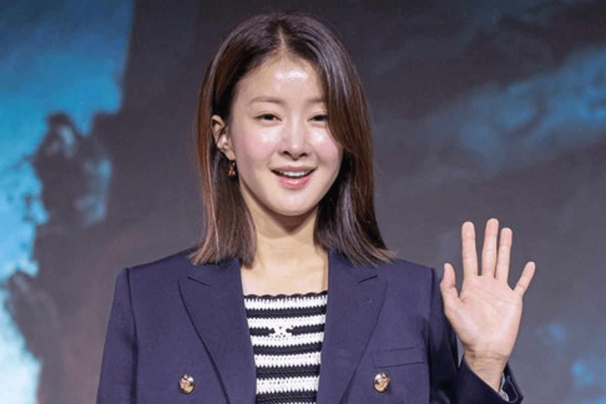 lee si young thumbnail