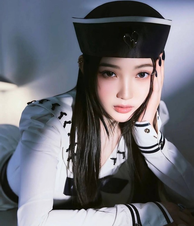 joy red velvet