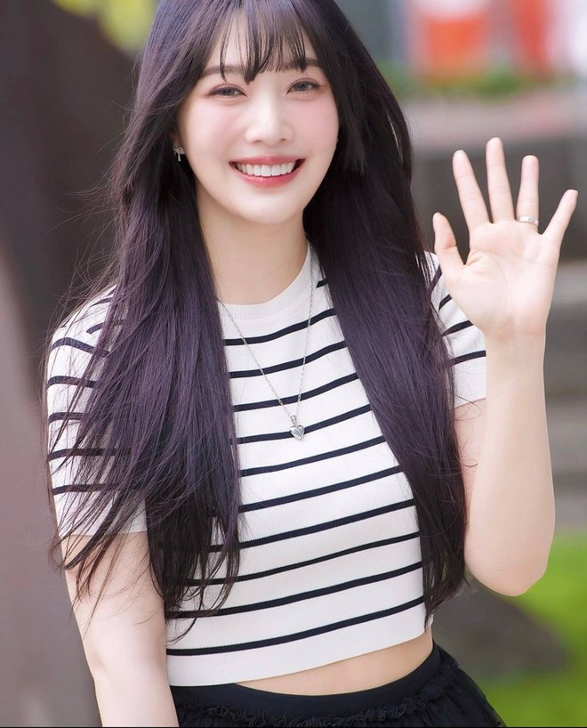 joy red velvet