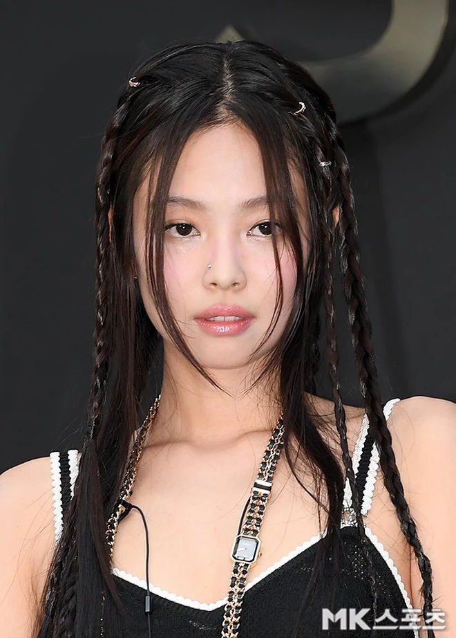 jennie chanel