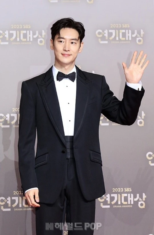 lee je hoon
