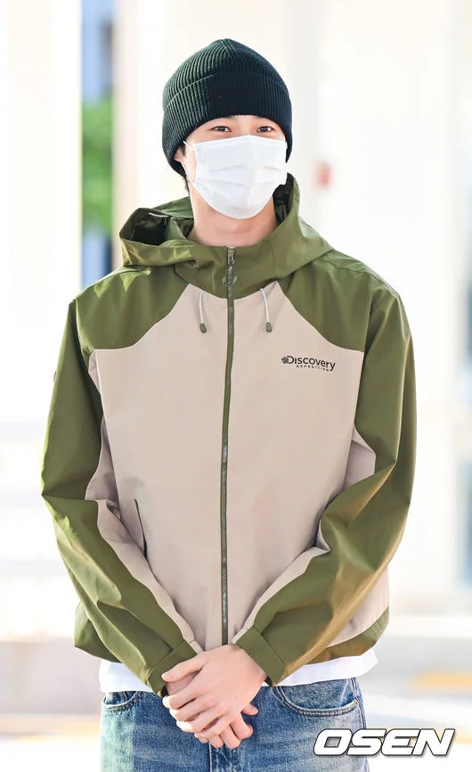 Byeon Woo-seok-airport