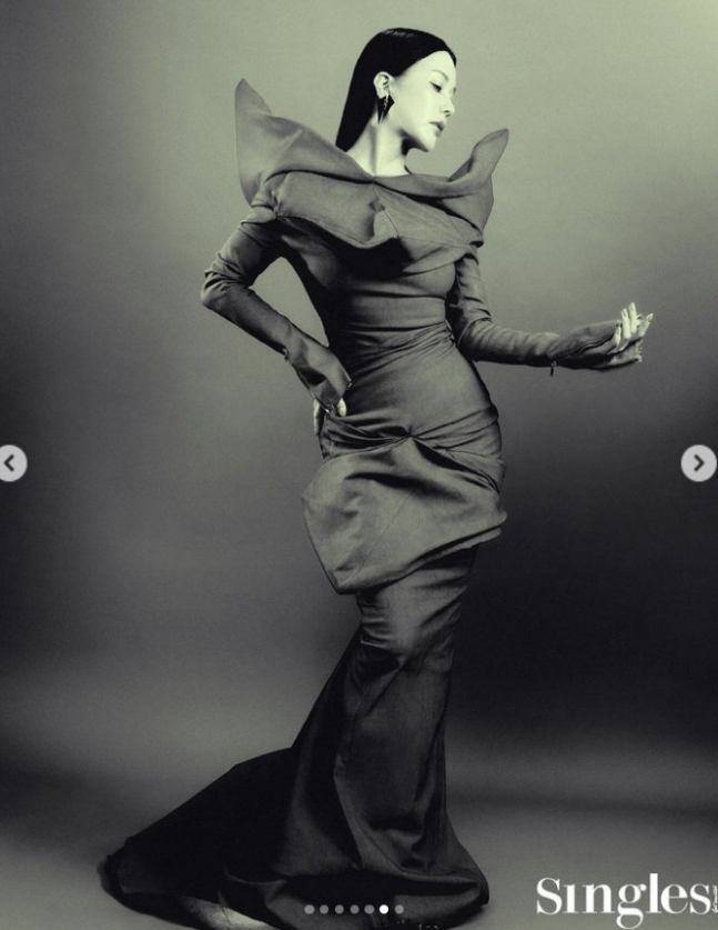 Singles magazine Uhm Jung-hwa-248202412