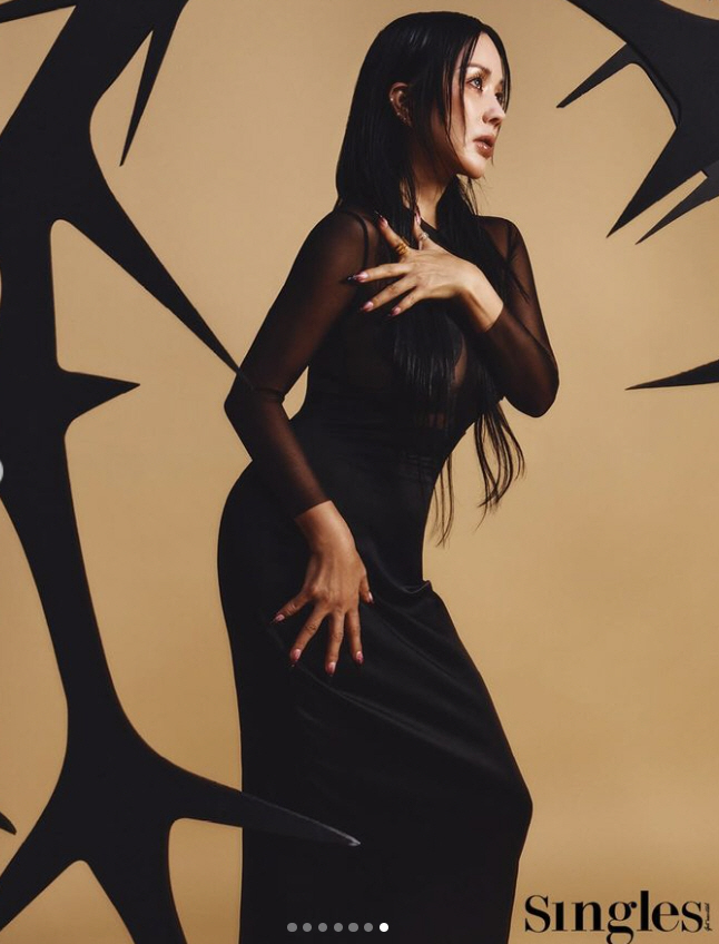 Singles magazine Uhm Jung-hwa-248202413
