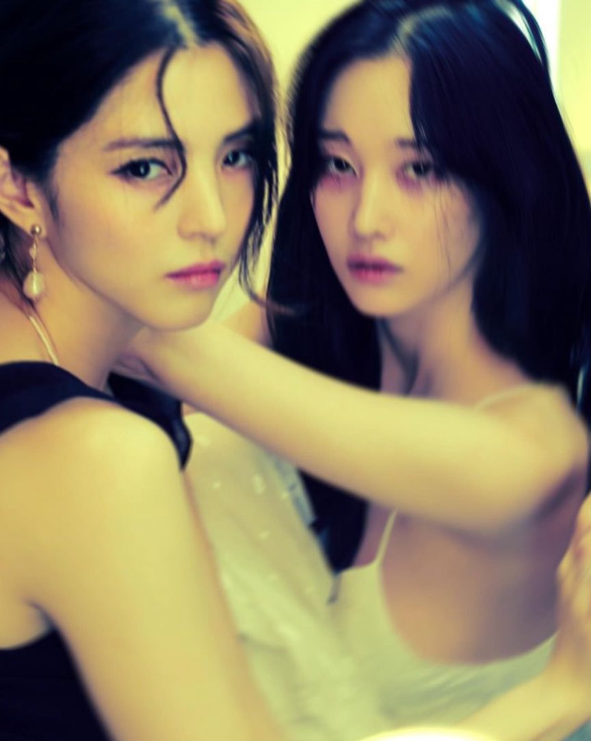 Han So-hee Jeon Jong-seo