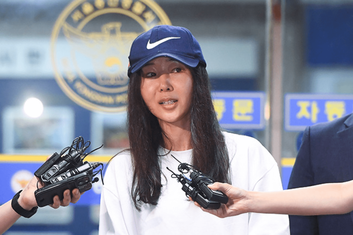 min hee jin thumbnail