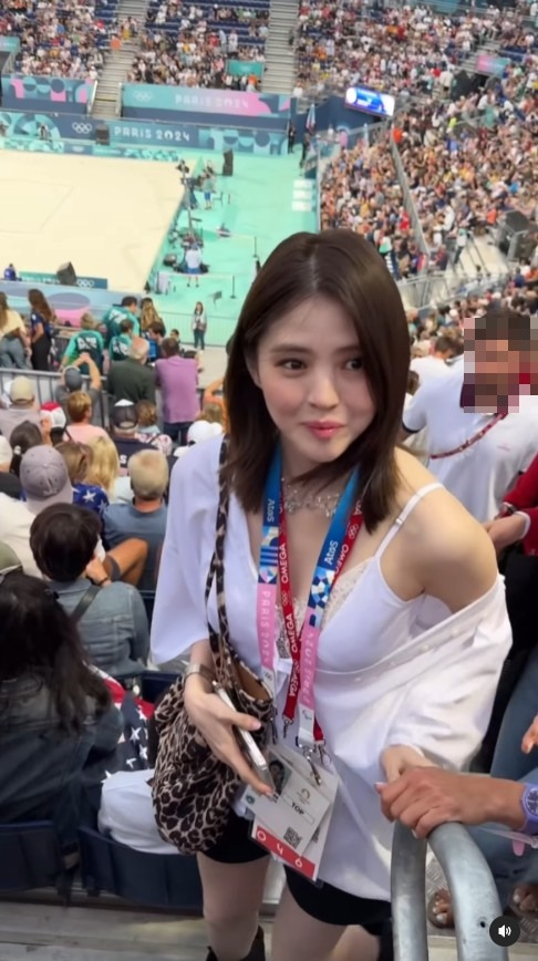 Han So-hee Spotted At 2024 Olympics Beach Volleyball Match-11820241