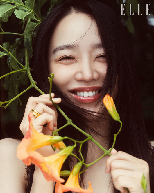 Elle magazine Lee Jin-wook Shin Hye-sun