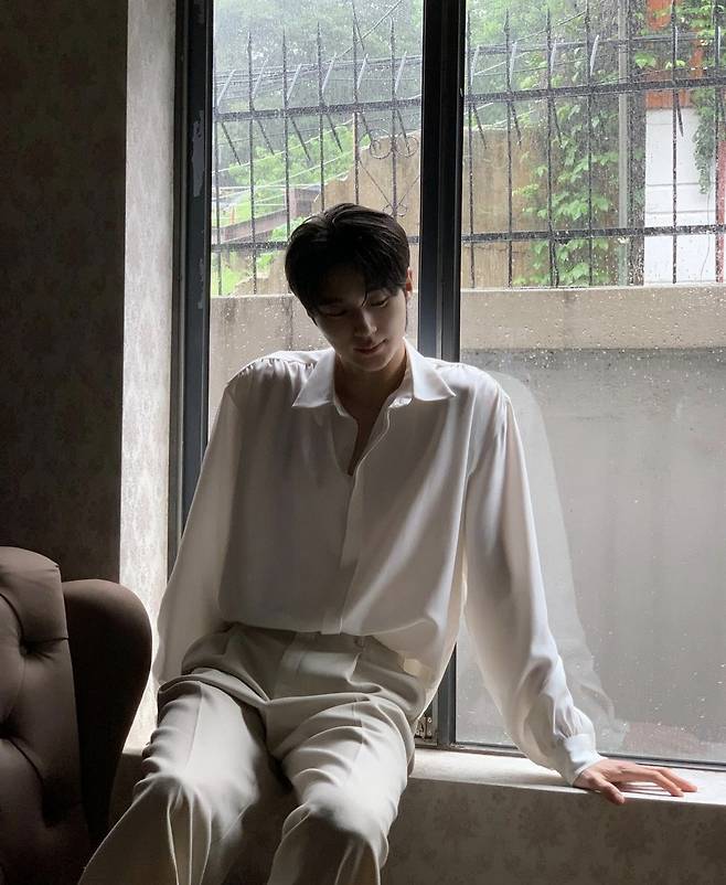 Byeon Woo-seok-1-18092412