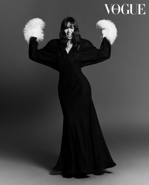 lisa blackpink vogue-22-091824