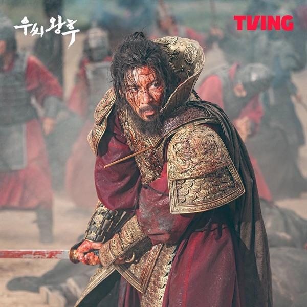 queen woo-2-091624