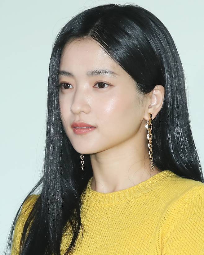 kim tae ri-11-091424