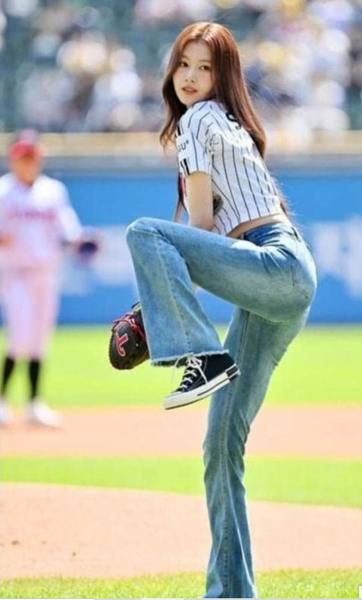 minatozaki sana